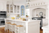 32 Traditional Kitchen Ideas That Stand The Test Of Time inside Traditional Kitchen
